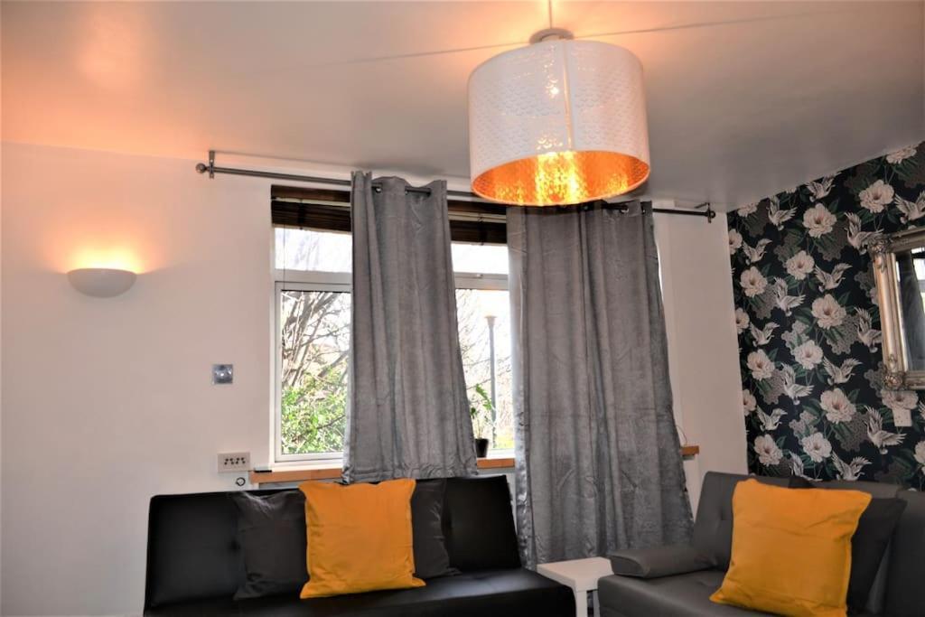 London Zone 2, 2 Bedroom House Exterior foto