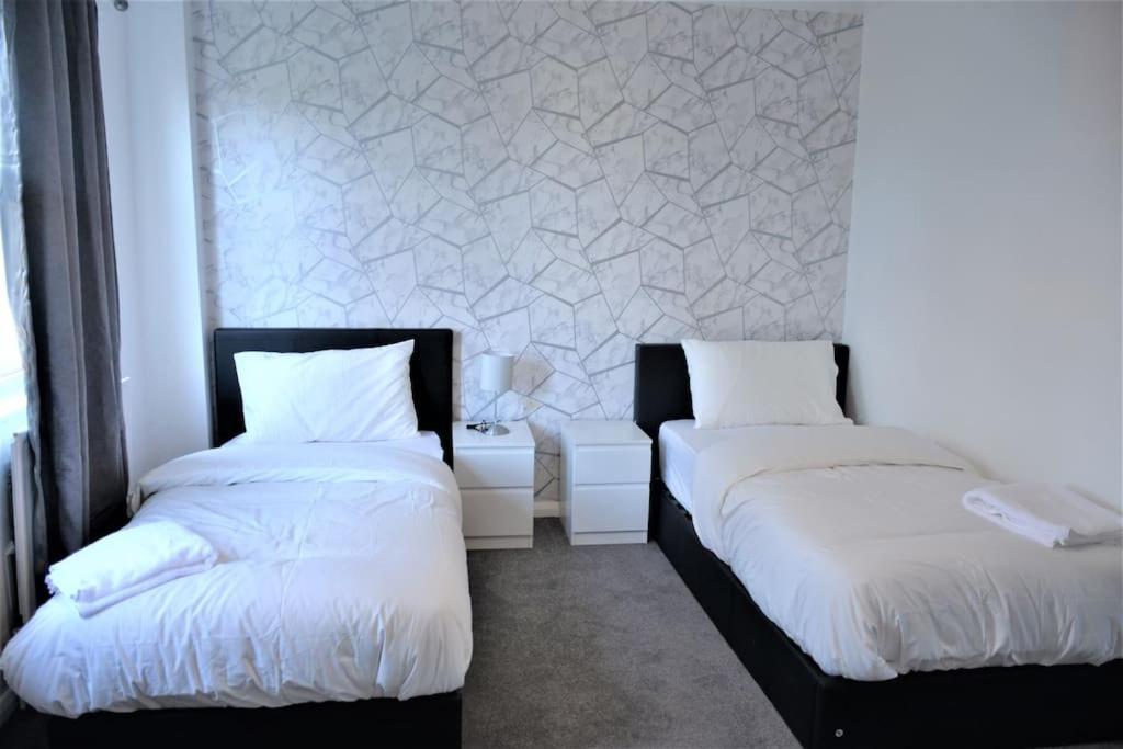 London Zone 2, 2 Bedroom House Exterior foto