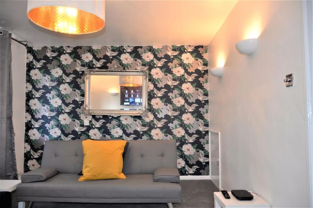 London Zone 2, 2 Bedroom House Exterior foto