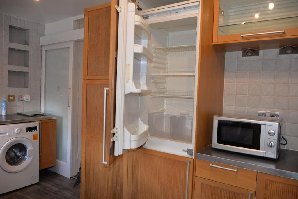 London Zone 2, 2 Bedroom House Exterior foto